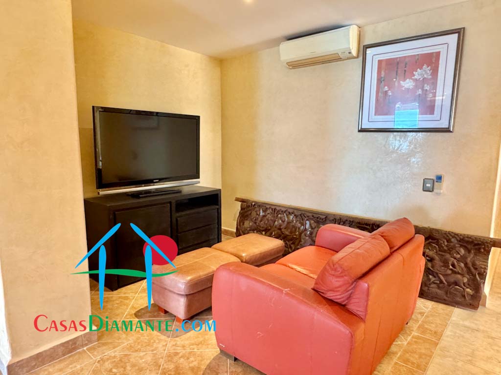 La Perla PH 1702 - Sala de televisión 1